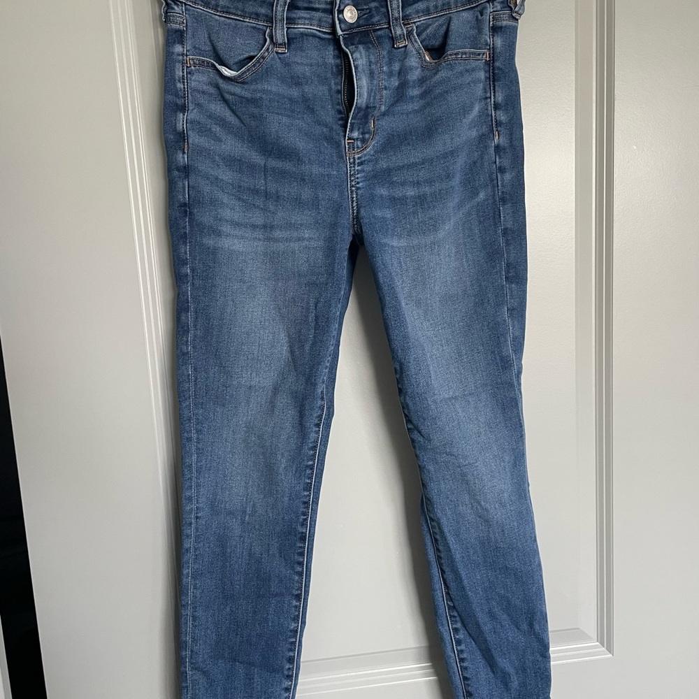 American Eagle Outfitters Light Blue Skinny Jeans